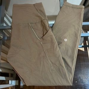 Lululemon leggings